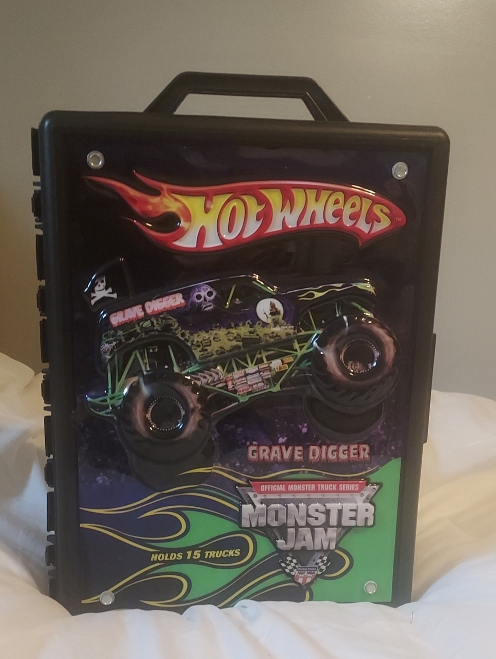 Monster Jam Grave Digger Carrying Case - includes 26 vehicles